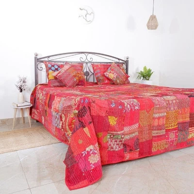 Edredones de cama Kantha vintage boho tamaño queen de seda india ROJO coloridos retazos Foto 1 de 4