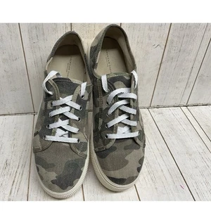 American Eagle Camo Sneakers Casual Lace Up Shoes Comfy Size 9 Woman's - Picture 1 of 10