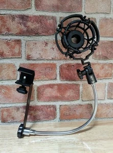 AKG H100 Soporte Amortiguador para Micrófono LEER - Imagen 1 de 10