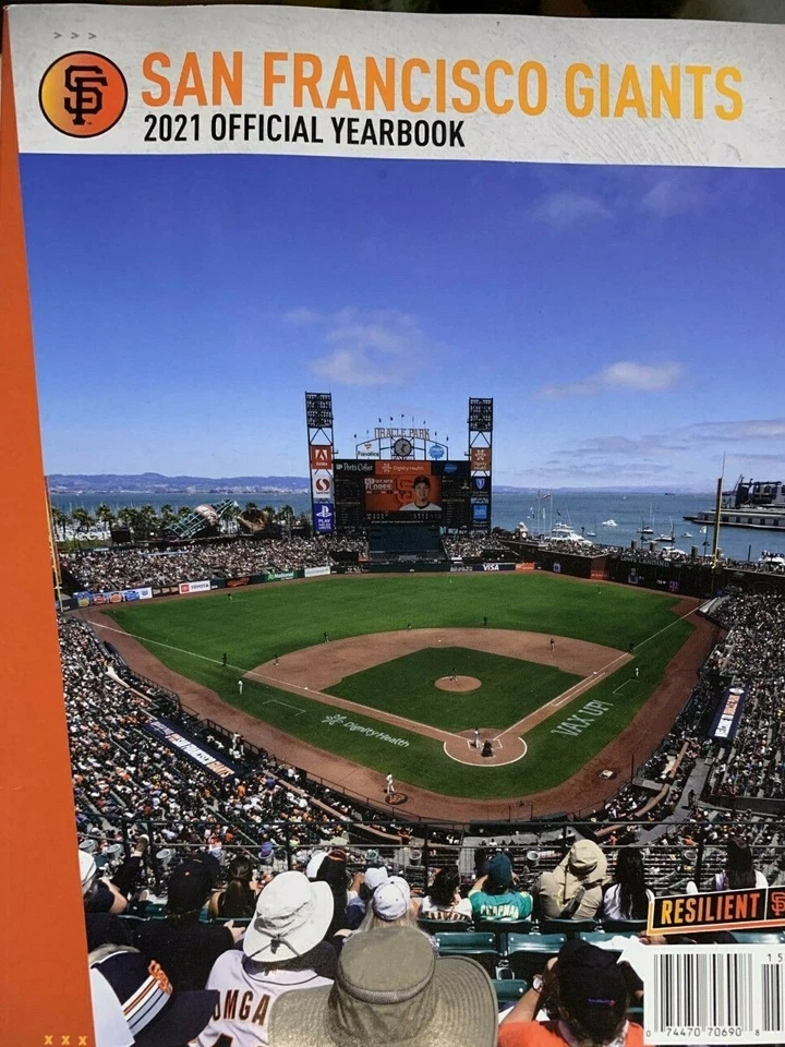 2021 SAN FRANCISCO GIANTS S.F. YEARBOOK MLB PROGRAM WILLIE MAYS BASEBALL 168 PG - Image 1 of 1