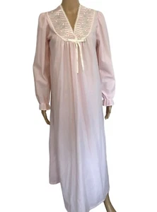 Gilligan & O'Malley Long Nightgown XS NWT Pink Floral Quilted Satin Collar - Picture 1 of 6