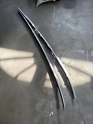 Juego de molduras de riel de techo superior Infiniti JX35 QX60 2013-2015 OEM Foto 1 de 4