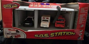 FAST LANE S.O.S STATION Juguete Old Toys R Us - Imagen 1 de 5