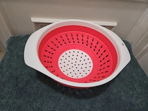 EUC Vremi 5 Quart Collapsible Colander - BPA Free - Red - Picture 1 of 12