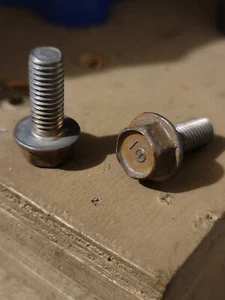 92-00 HONDA CIVIC SOHC D SERIES ONLY - AC BRACKET BOLT - Picture 1 of 1