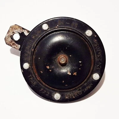 1978 - 1979 Suzuki GS1000 Horn / Part Number: 38501-47001 - Изображение 1 из 3