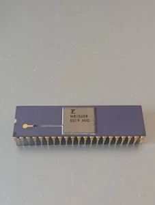 VINTAGE Purple Gold CERAMIC CPU FUJITSU MB15654 - Picture 1 of 5