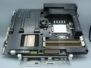 Asus Sabertooth Z77 Thermal Armor Rev. 1.02 Mainboard LGA 1155 + I/O Shield - Bild 1 von 2