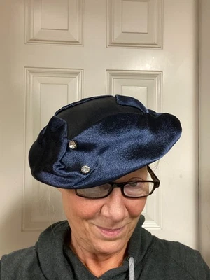 Sombrero Pastillero Vintage Noreen Moda Azul Satinado con Estrás Foto 1 de 4