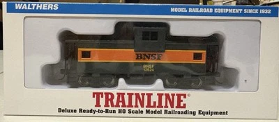 Walthers-Trainline Wide Vision Caboose HO BNSF 931-1520 - Image 1 of 3