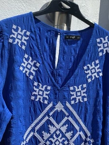 Stunning Blue V-neck Dress White Aztec Embellished Sz 18 - Picture 1 of 10