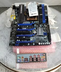 MSI MS-7577 790FX-GD70 Motherboard AMD PHENOM II X4 905E 4GB - Picture 1 of 5