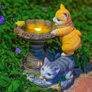 Solar Garden Statue Cat Figurine Art Lantern Loving Cat Patio Balcony Yard Decr - Picture 1 of 7