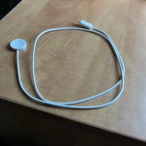 Apple Watch OEM Magnetic Fast Charger to USB-C Cable (1m) - Picture 1 of 4