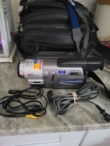 Sony Handycam HI8 460 X Digital Zoom. Battery, Cable, Carry Case, Cord & Strap. - Picture 1 of 12