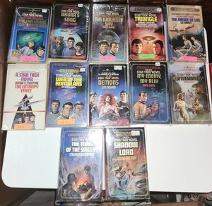 New STAR TREK Novel Book Lot of 12 Paperback Pocket Book - Bild 1 von 5