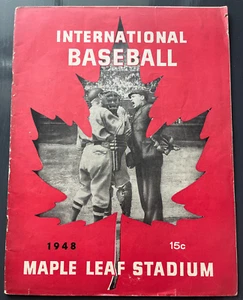 1948 TORONTO MAPLE LEAFS MINOR LEAGUE BASEBALL PROGRAM v. JERSEY CITY GIANTS - Picture 1 of 9
