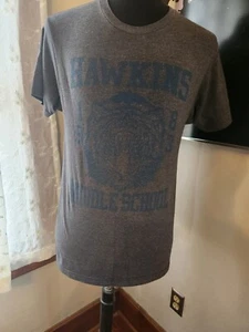 Netflix Stranger Things Hawkins Middle School Dark Gray T Shirt Size Medium - Picture 1 of 2