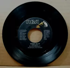Elvis Presley - Moody Blue/She Thinks I Still Care (45 RPM, 1976, RCA) - Imagen 1 de 5