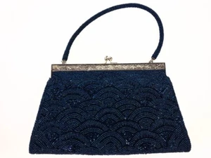 Vintage japanische schillernde blaue Seigaiha Handtasche aus den 1960er Jahren mit Perlen 17. August-A - Bild 1 von 12
