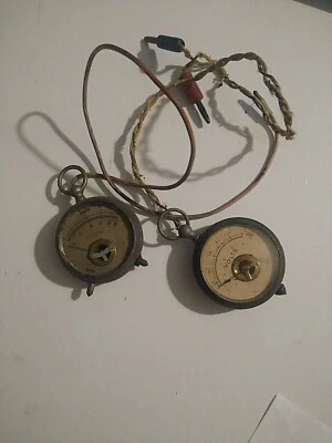 LOT DE 2 ANCIENS VOLTMETRES ET AMPERES VOIR DESCRIPTION  - Photo 1/4