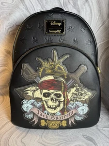 Loungefly Disney Fluch der Karibik Jack Sparrow Totenkopf Rucksack Exklusiv - Bild 1 von 6