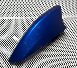 2016-2019 CHEVROLET VOLT ROOF RADIO SHARK FIN ANTENNA BLUE OEM 23498721 - Picture 1 of 10