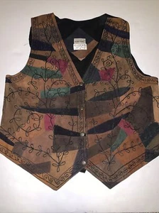 Fashion Bug Black Patchwork Suede Vest With Embroidery Sz 1X EUC - Picture 1 of 5