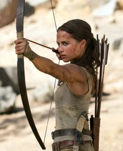 Alicia Vikander as Lara Croft hot use bow arrows Tomb Raider 2018 Photo - CL1205 - Picture 1 of 1