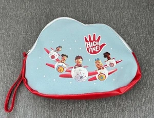 TURKISH AIRLINES "HIGH FIVE" KIDS Amenity Kit Travel Bag ECONOMY CLASS - Picture 1 of 4