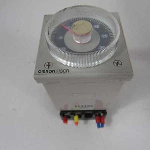 Timer rele ritardato Omron H3CR-A8 usato (29900 21B-1-G-1) - Picture 1 of 1