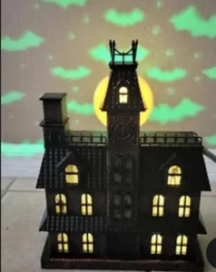 Cracker Barrel Animated Light up Haunted House Mansion Projection & Sound NEW - Picture 1 of 3