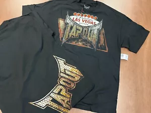 T-SHIRT TAPOUT LAS VEGAS VINTAGE FIRMA Y2K TEE L DEADSTOCK UFC MMA NUOVA CON ETICHETTE NUOVA - Foto 1 di 8