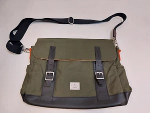 French Connection Green 'Chaz' Messenger Bag - New With Tags - Picture 1 of 10