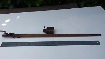 Ancienne balance romaine avec fléau en bois 18 ème à compléter - Photo 1/4