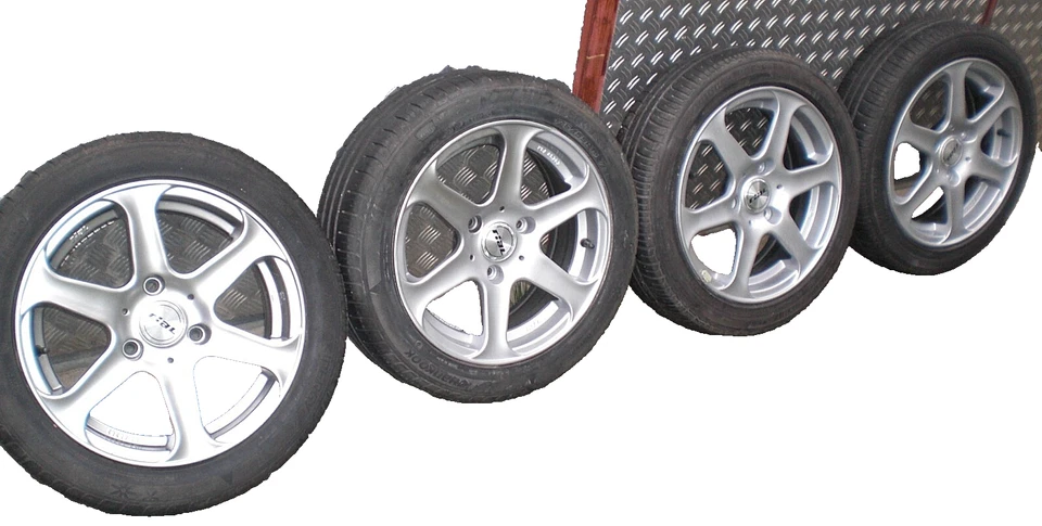 Alufelgen Kompletträder RIAL LeMans Smart 451 Sommerreifen 155/60+175/55 R15 77V - Bild 1 von 4