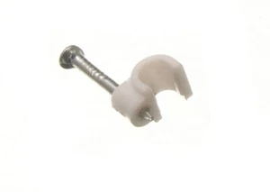 Neu 5.000 x runde weiße Kabelclips mit Einschlagstiften 3,5 mm - Onestopdiy - HD - Bild 1 von 1