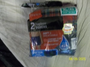 2 PR MENS HANES TAGLESS COTTON BLEND BOXERS~SIZE XL (40-42)~NIP~CHRISTMAS PLAIDS - Picture 1 of 3