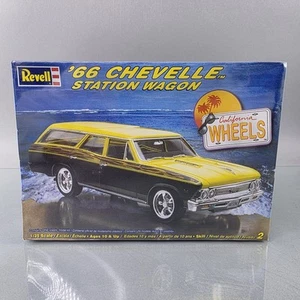 Revell '66 Chevelle Station Wagon 1:25 Model Kit 85-2185 California Wheels NEW - Picture 1 of 9