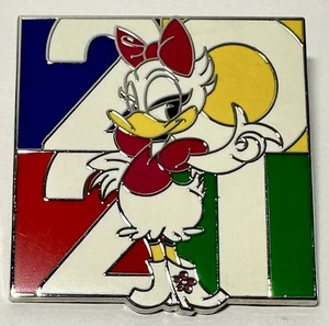 DAISY DUCK Mickey Mouse and Friends 2021 Disney Booster Pin #157720 - Bild 1 von 2