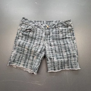 Women’s Gray Denim Shorts Size 4/6 Distressed Raw Hem Tie Dye Print Casual - Picture 1 of 10