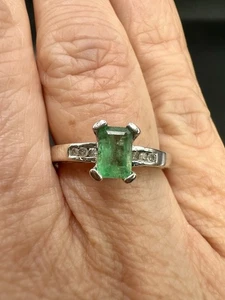 18kt Weißgold Ring 0,50ct Smaragd + 0,12ct Diamanten Größe N 1/2 (193/214) - Bild 1 von 11