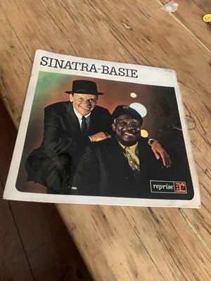 Frank Sinatra/Count Basie Sinatra-Basie EP 7x £1.25 vinyl 45s for £10 incl. post - Image 1 of 4