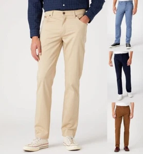 Pantalones chinos Wrangler para hombre TEXAS SLIM tela suave elástica regular pierna cónica - Imagen 1 de 25