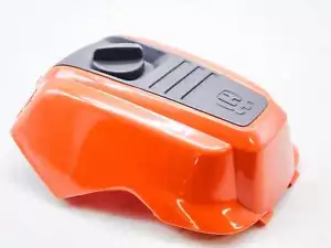 GENUINE TOP COVER FITS HUSQVARNA 543XP 577433501 - Picture 1 of 7