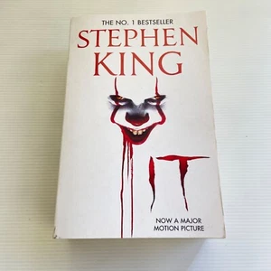 Stephen King: It (Med PB) Horror Bestseller - Picture 1 of 7