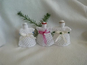 3 Weihnachtsengel zum Aufstellen oder als hängende Deko - Handarbeit - Bild 1 von 1