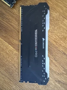 Corsair 3600C18 Vengeance RGB PRO - DDR4-64 GB: 4 x 16 GB - DIMM - Picture 1 of 3