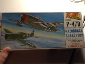 JO-Han Republic P-47D Thunderbolt "JUG" 1/72 Hobby Model Kit - Picture 1 of 9