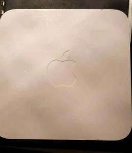 Apple A1143 4-Port Wireless N Router (6f750157ycp) - Picture 1 of 9